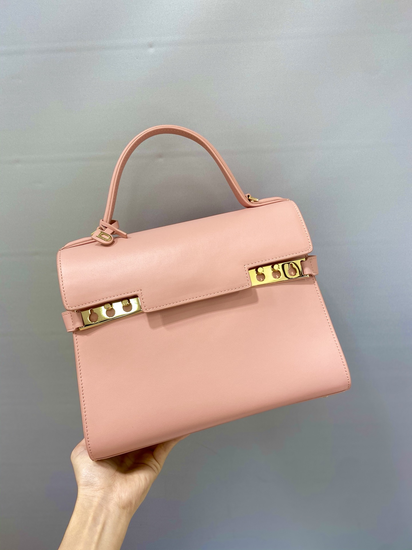 델보 톰페트 MM 샤리오뜨백